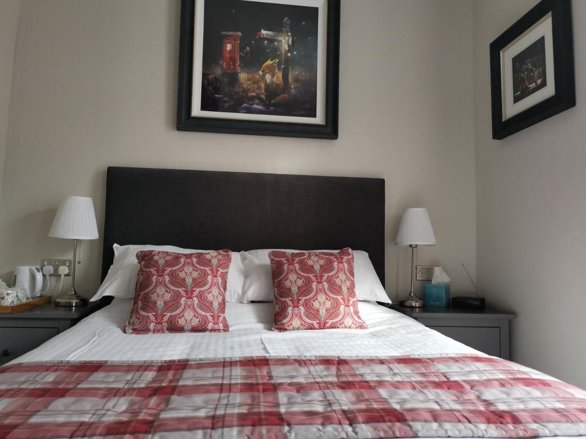 Munro Guest House Стерлінг Екстер'єр фото