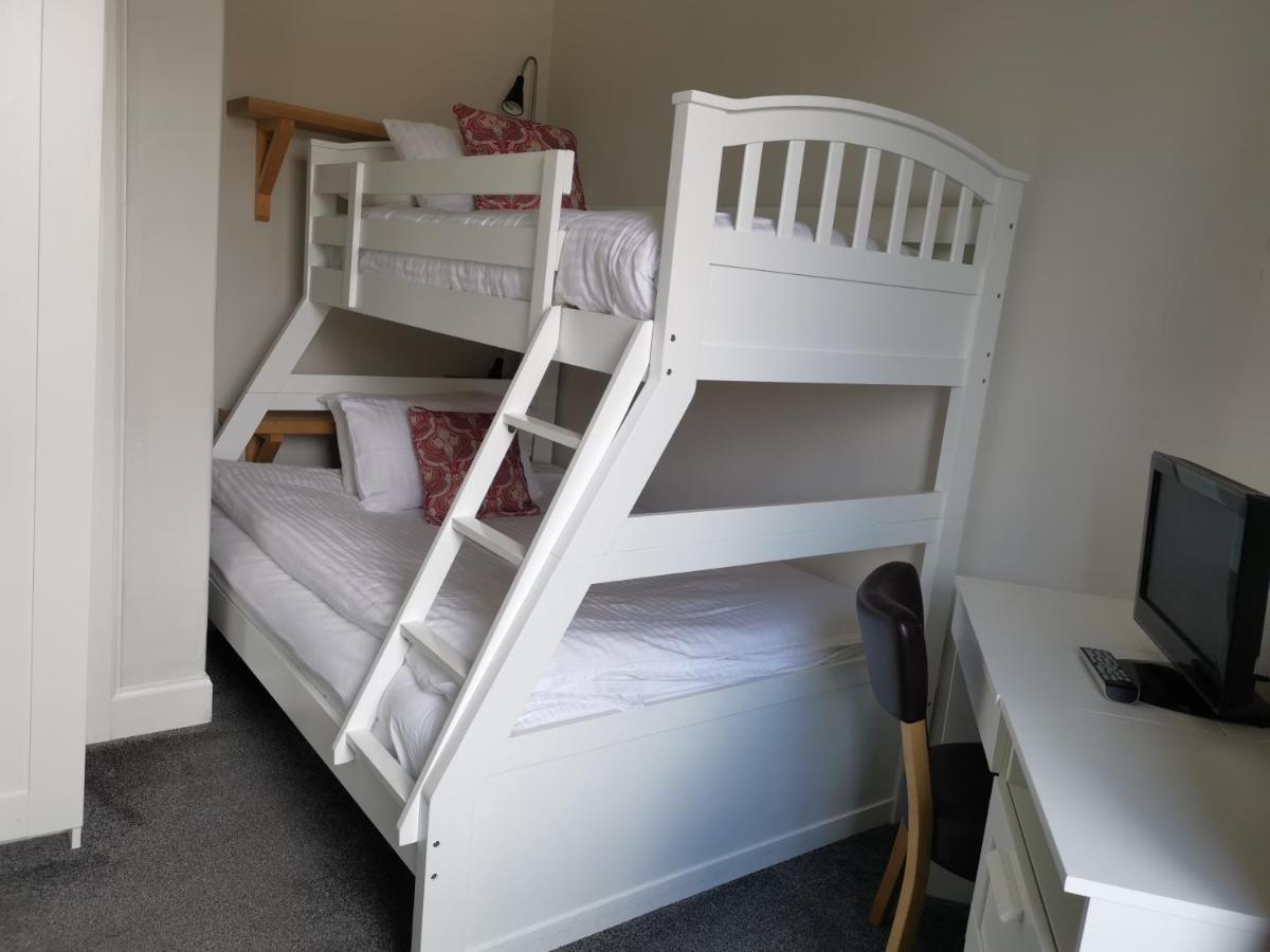 Munro Guest House Стерлінг Екстер'єр фото