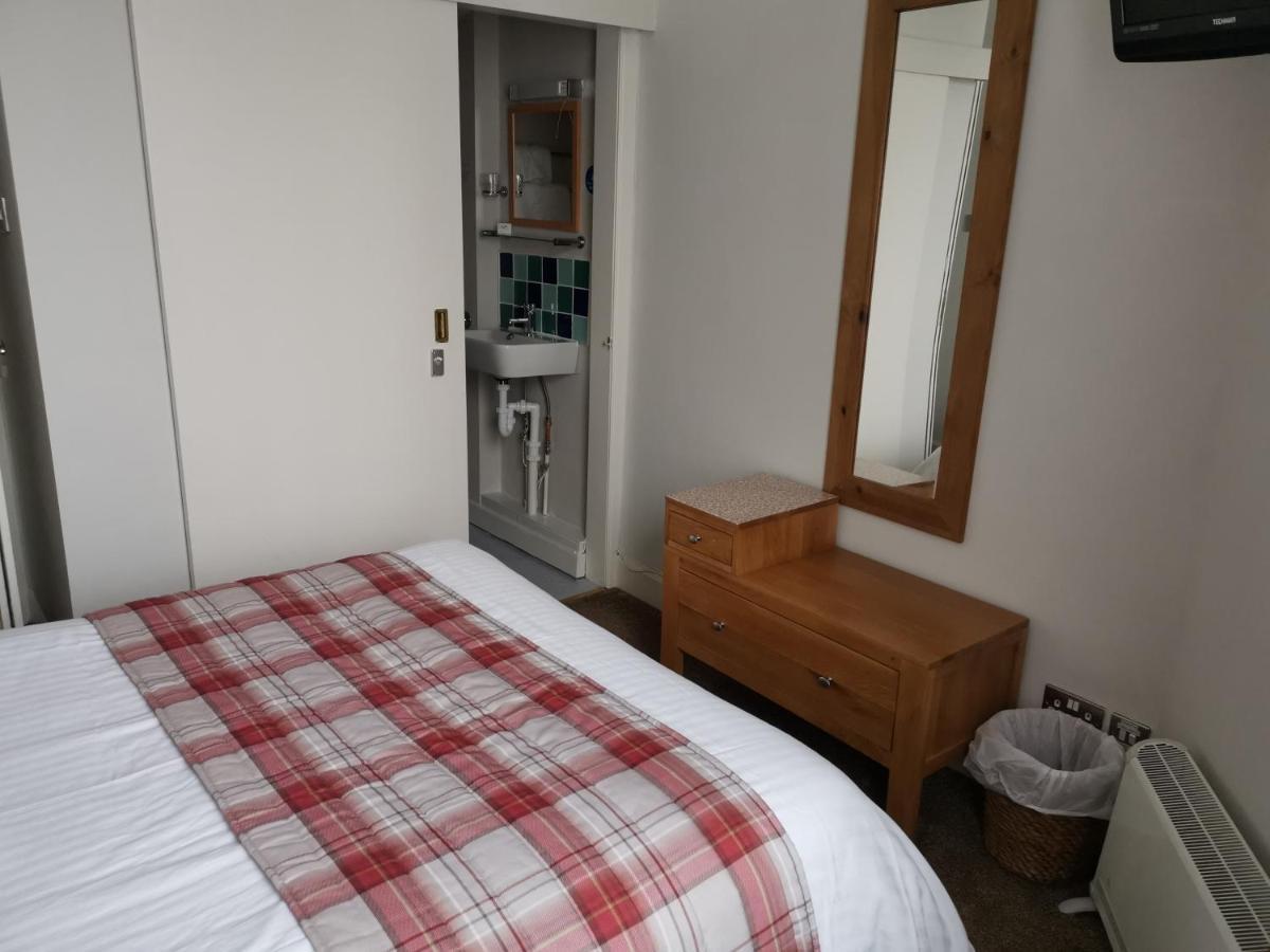 Munro Guest House Стерлінг Екстер'єр фото
