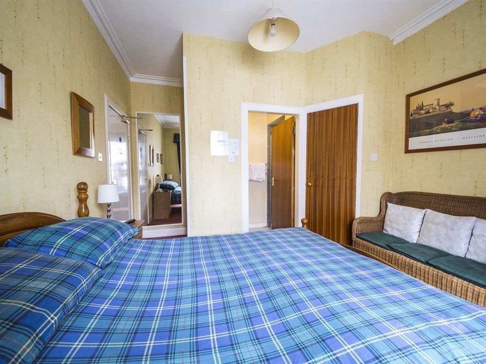 Munro Guest House Стерлінг Екстер'єр фото